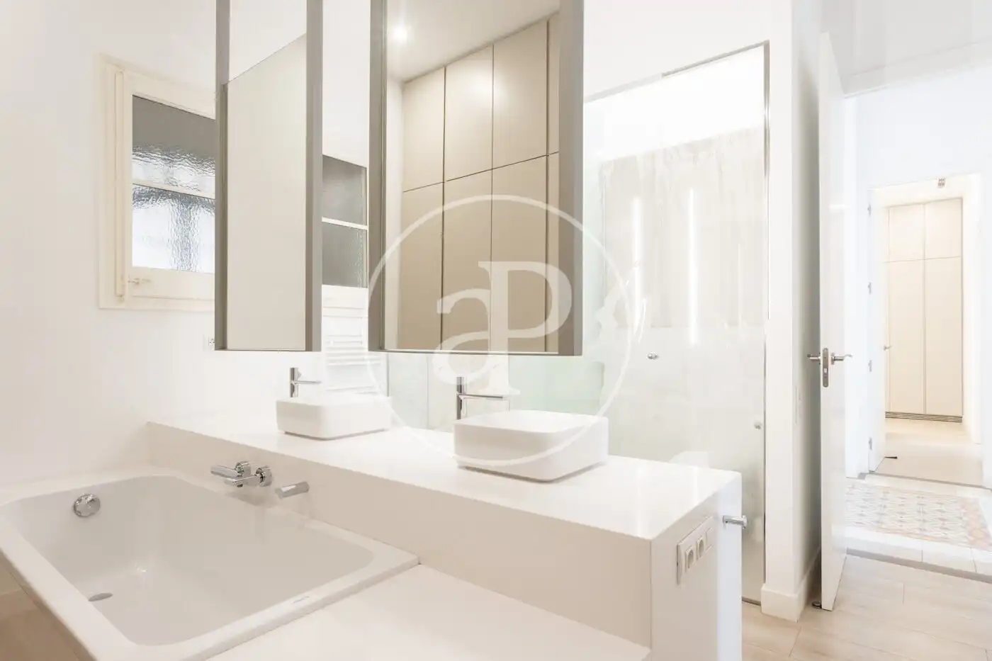 Flat with terrace to rent in C/ de Provença, imagen 25
