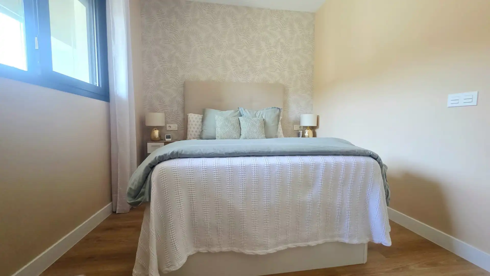 Bedroom of Flat for sale in Málaga  with Air Conditioner, Heating and Parquet flooring