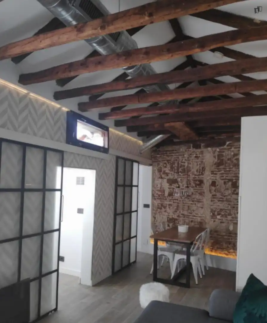 Apartamento de alquiler en Palacio