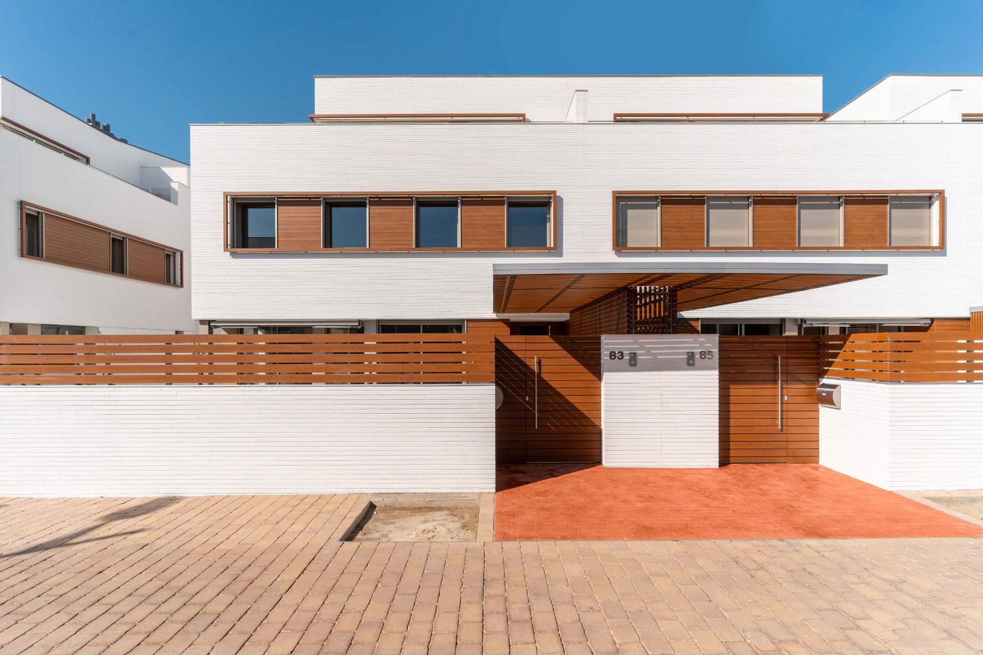 Casa adosada de alquiler en Carrer del Poble Amazic, 67, Can Gambús