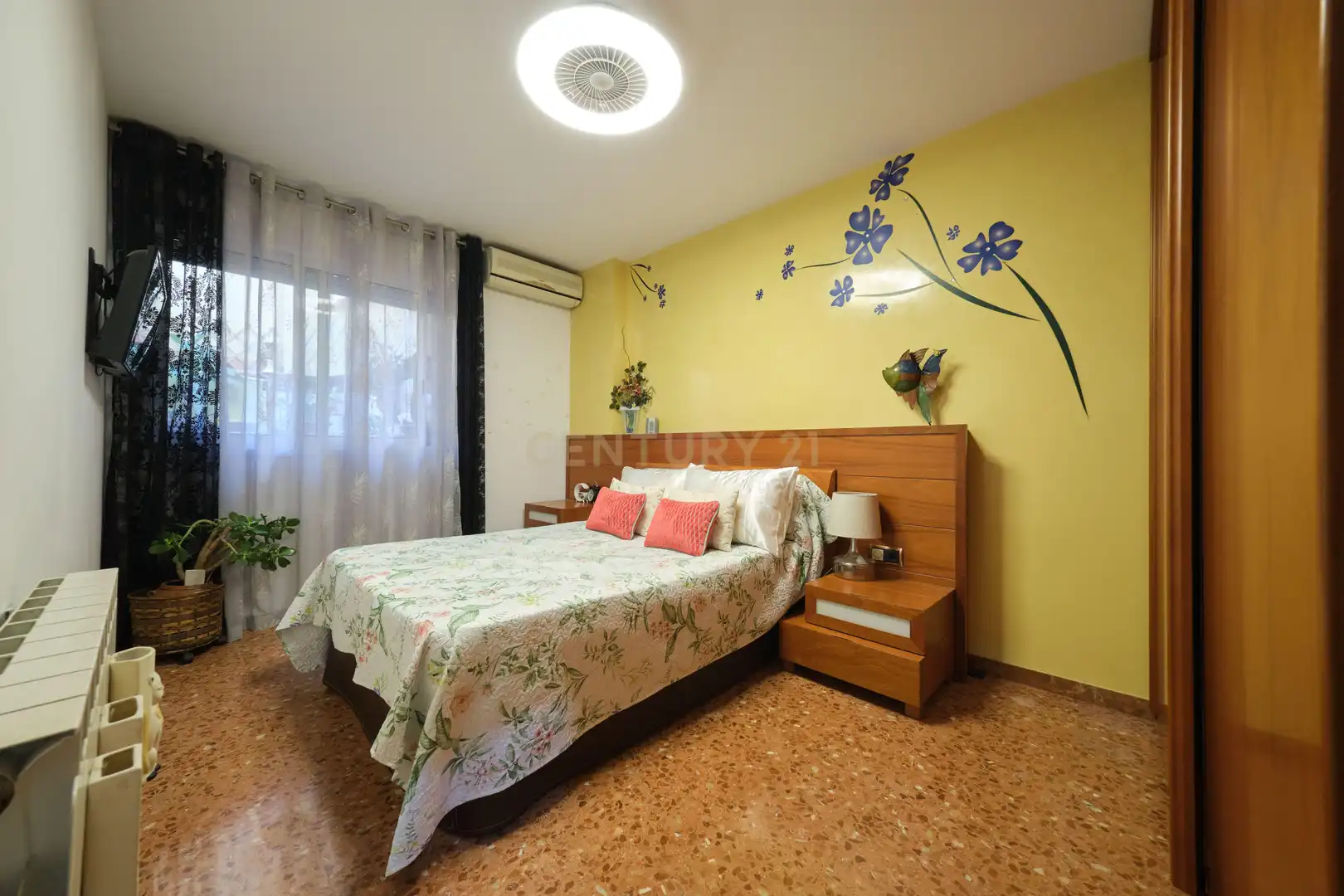 Habitación de Apartamento en venta en Sant Boi de Llobregat con Trastero