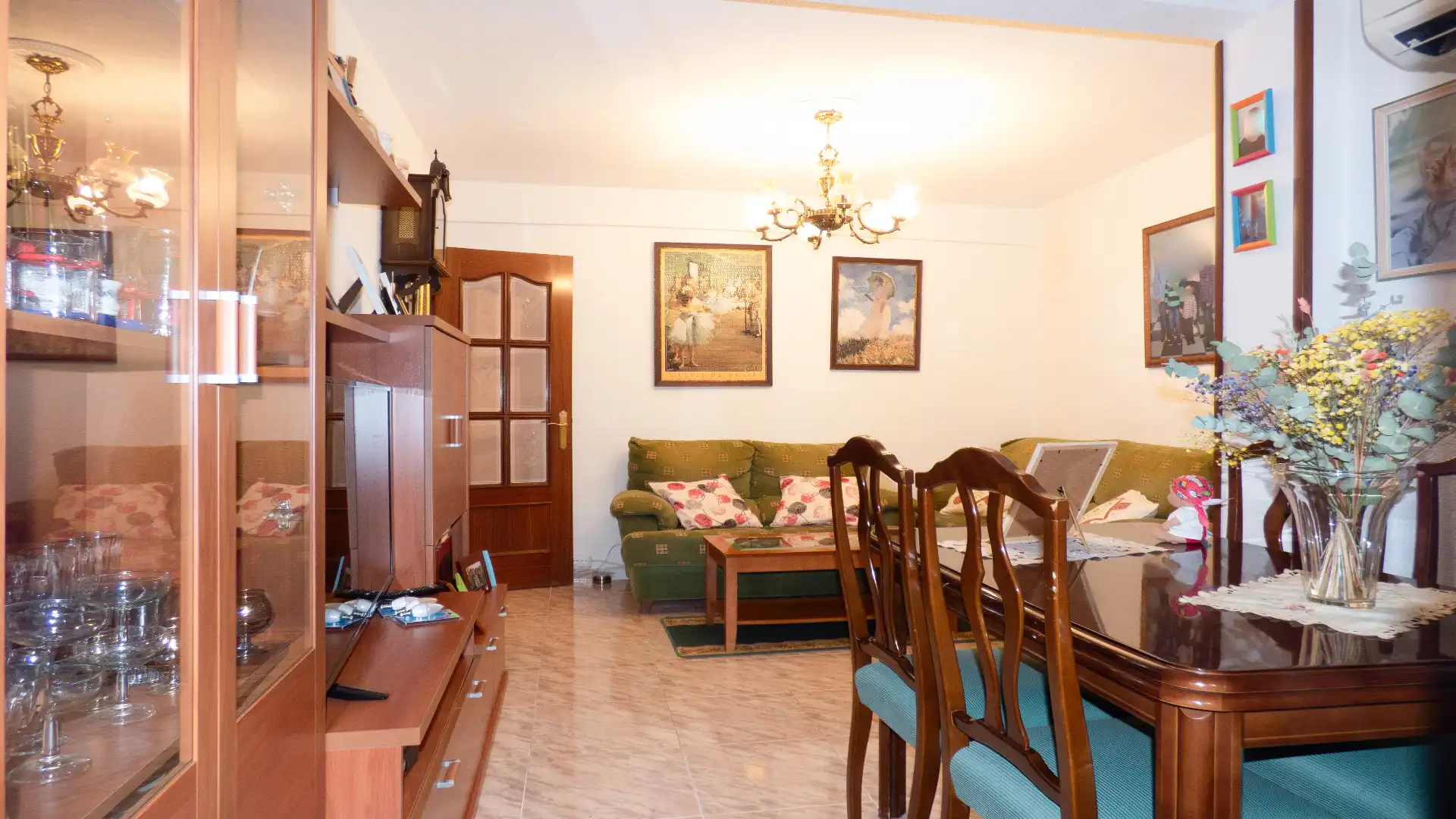 Sala de estar de Piso en venta en Móstoles con Terraza y Balcón