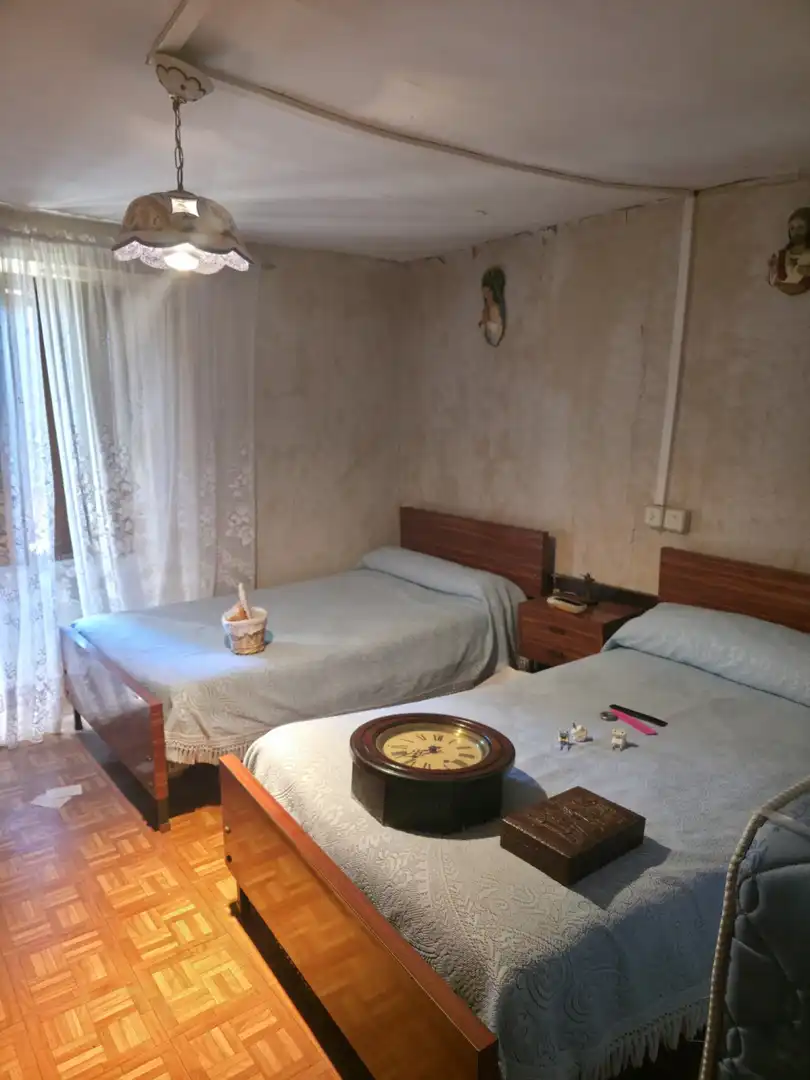 Habitación de Casa o chalet en venta en Salinas de Pisuerga con Trastero