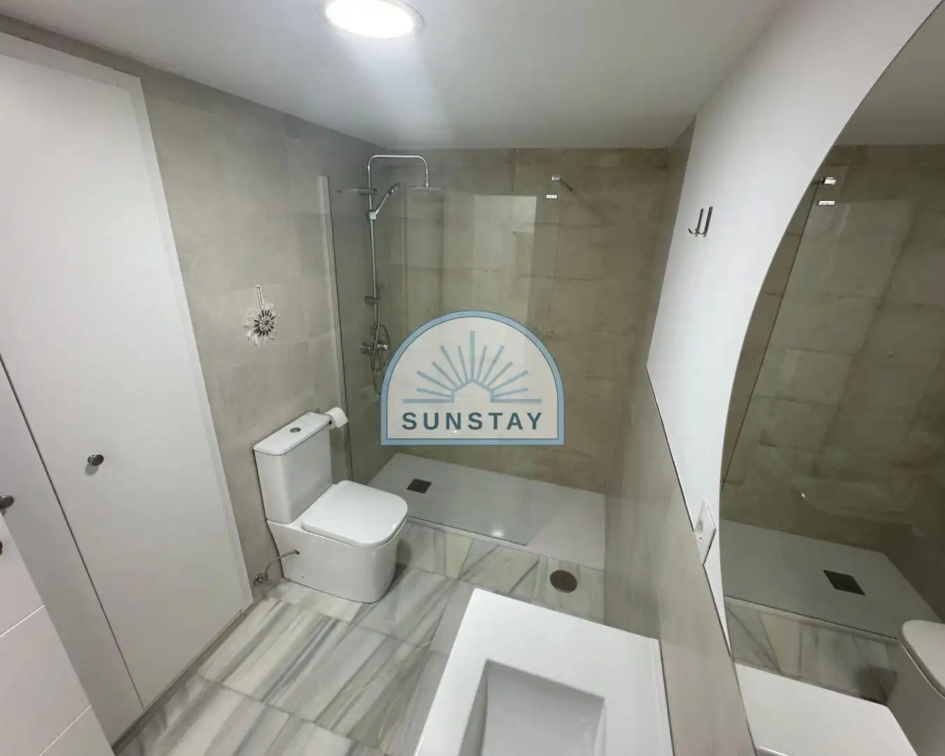 Bathroom of Flat for rent in Nerja  with Air Conditioner, Private garden and Terrace