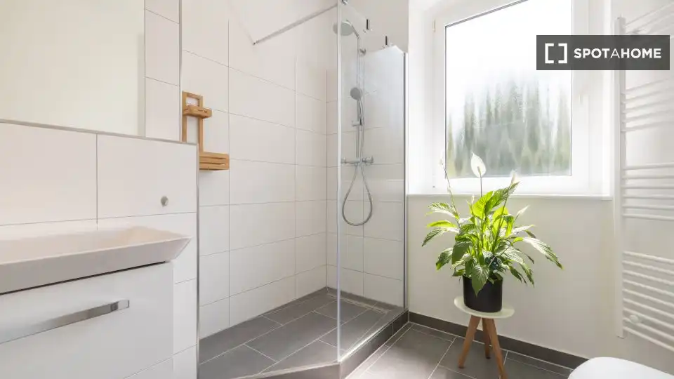Bany de Apartament per a compartir en Collado de la Vera amb Aire condicionat, Calefacció i Terrassa