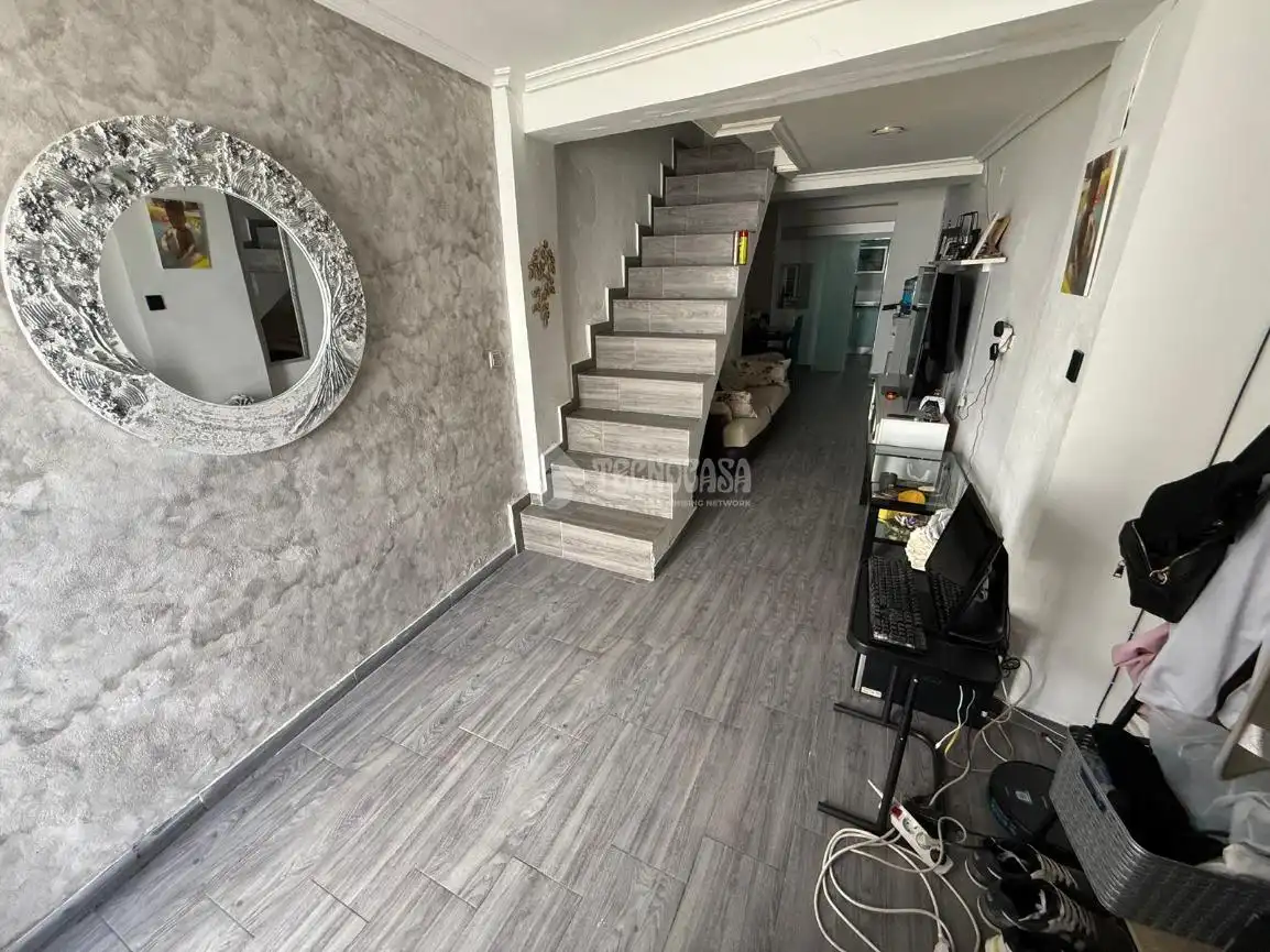 Casa adosada en venta en Martos con Terraza