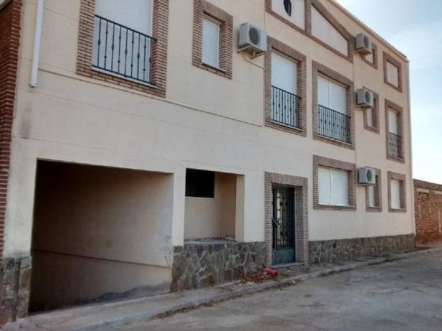Edificio en Venta en Parmeno, 9 en La Puebla de Montalbán