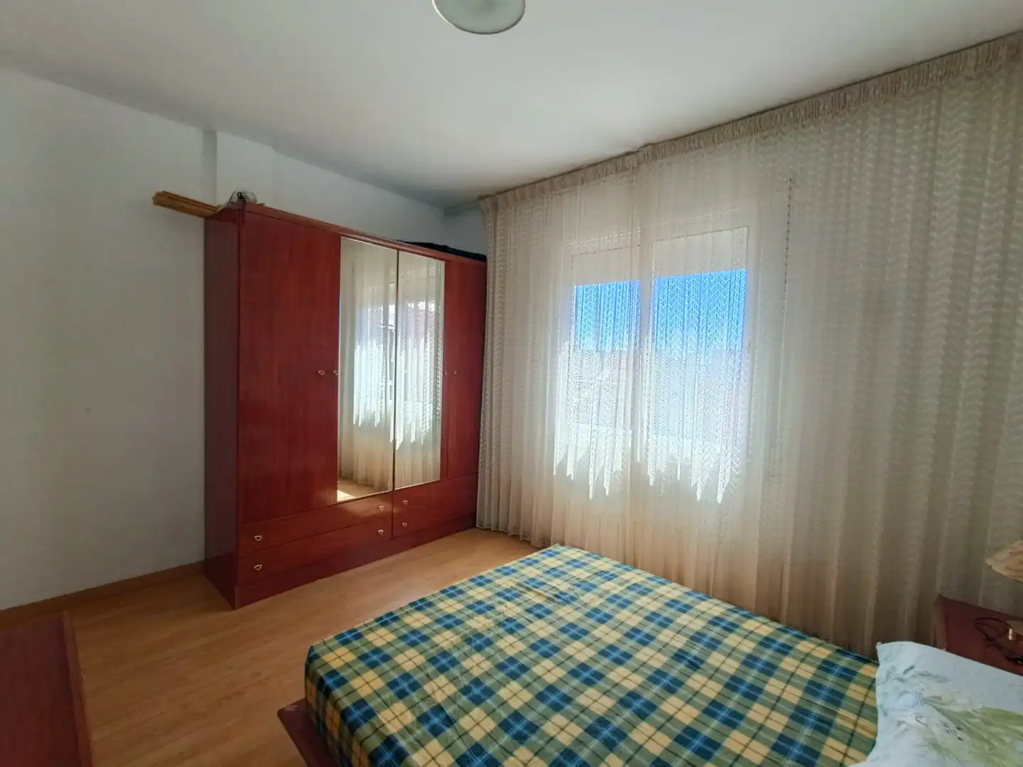 Habitación de Piso en venta en L'Hospitalet de Llobregat con Amueblado y Balcón
