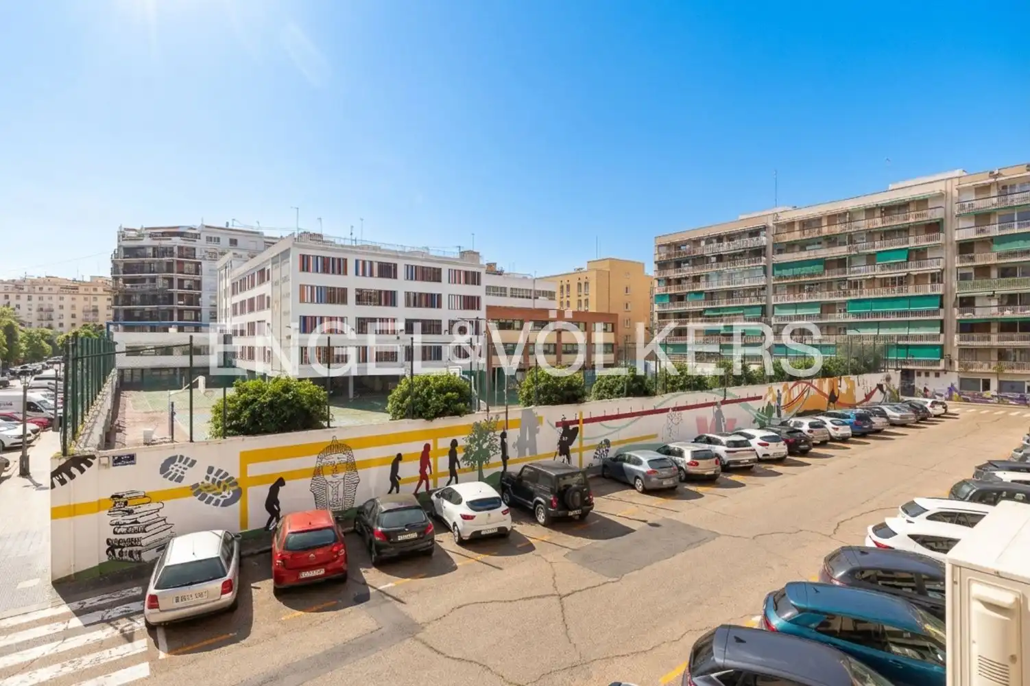 Vista exterior de Piso en venta en Valencia con Aire acondicionado, Calefacción y Parquet