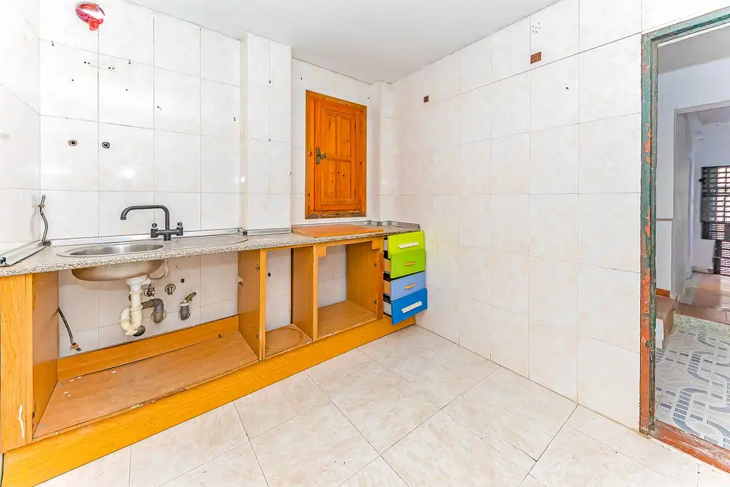 Houses for sale in C/ Casas Viejas, Aguilar de la Frontera