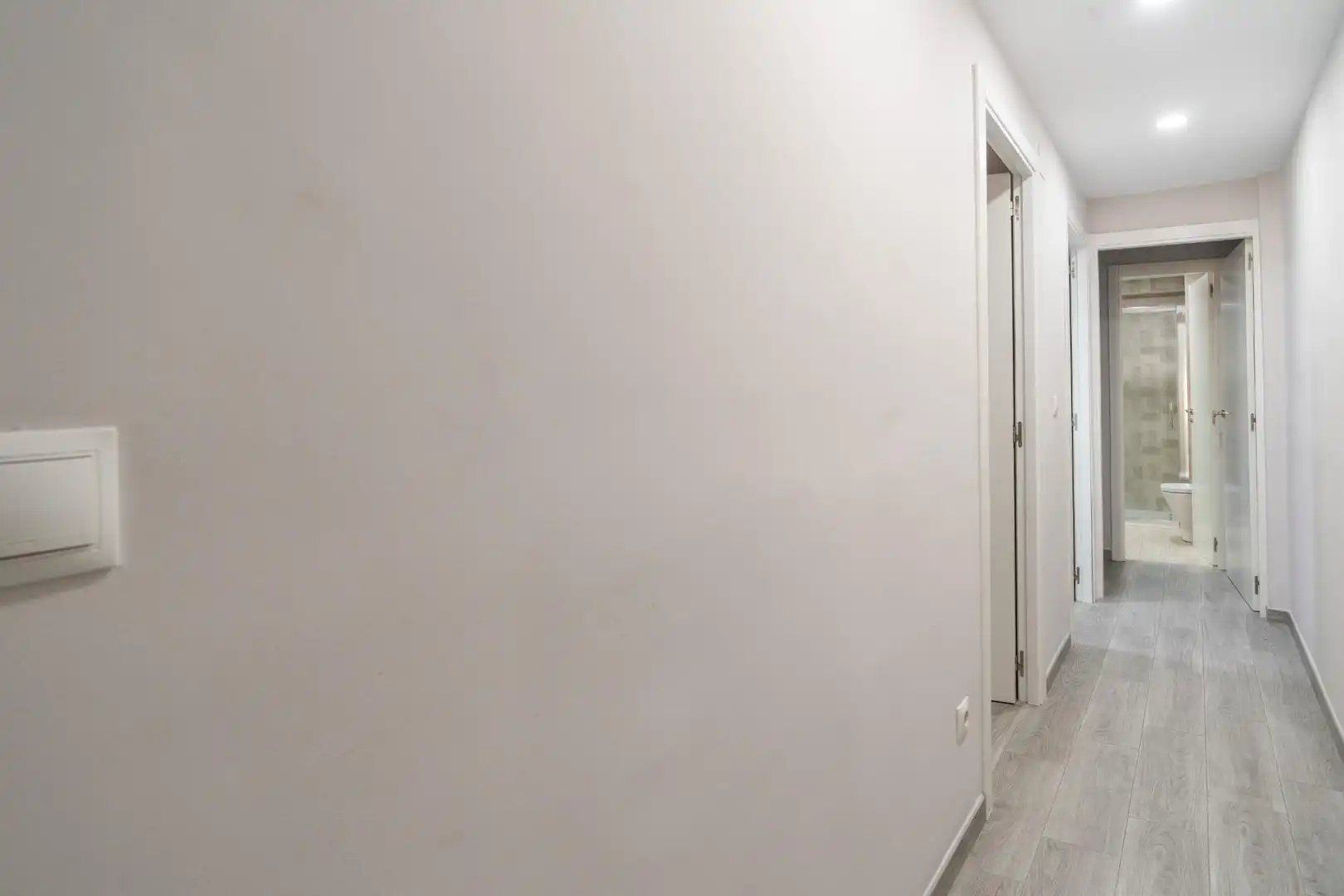 Flat for sale in Silla  with Air Conditioner and Balcony