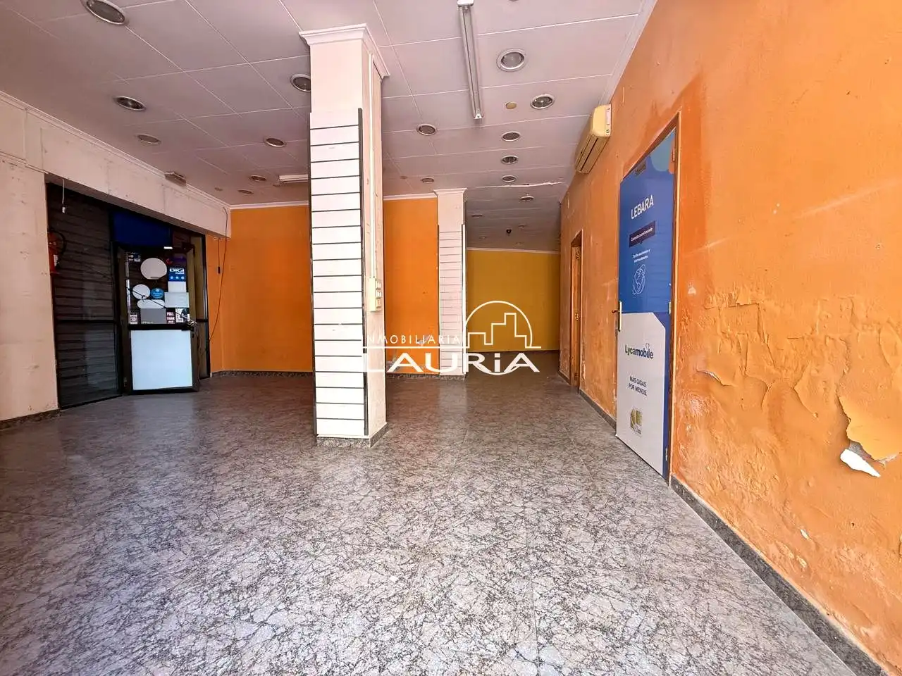 Local comercial de lloguer a Manuel Simó