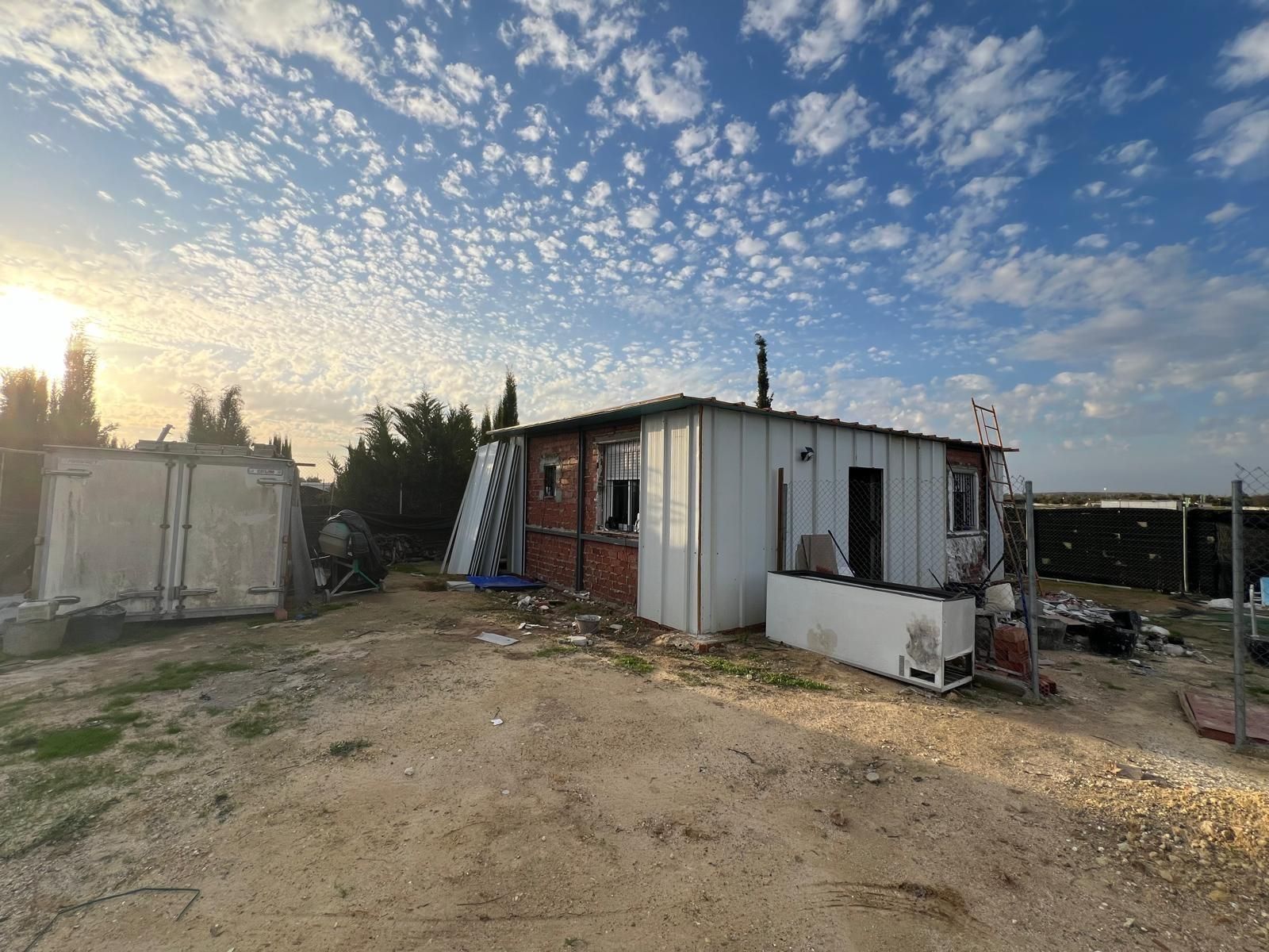 Vista exterior de Finca rústica en venta en Utrera