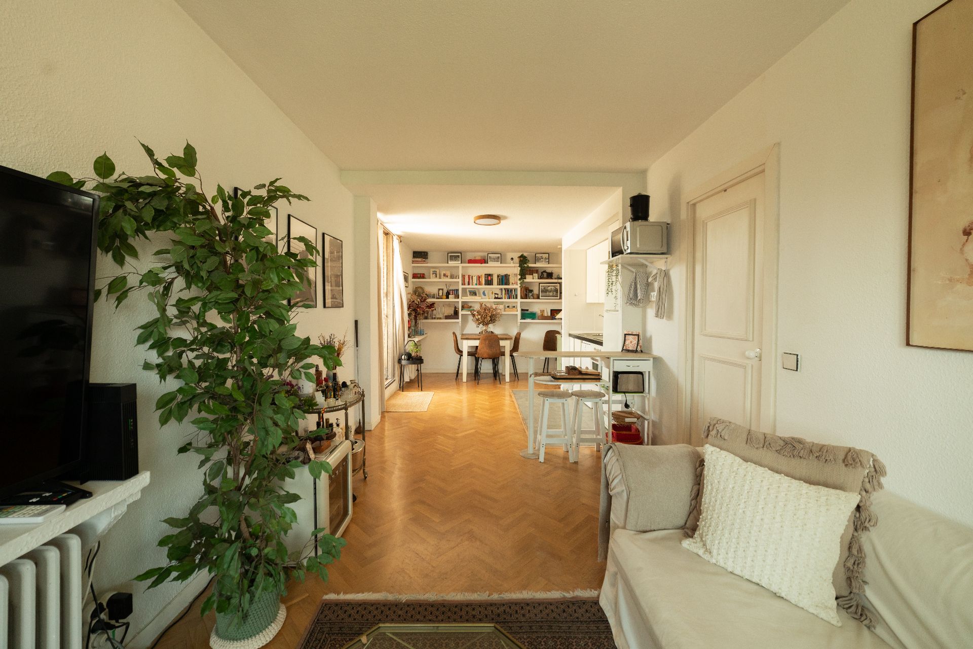 Sala d'estar de Àtic de lloguer en  Madrid Capital amb Aire condicionat, Calefacció i Parquet