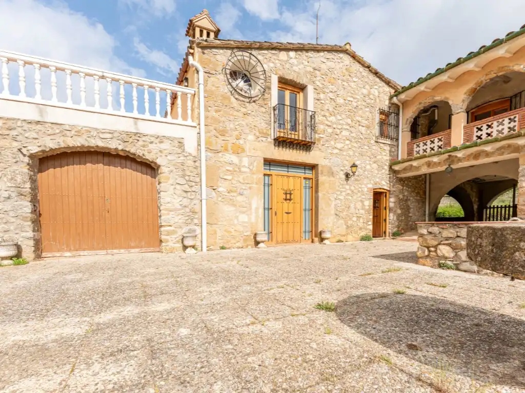 Vista exterior de Casa o xalet en venda en Cabanelles