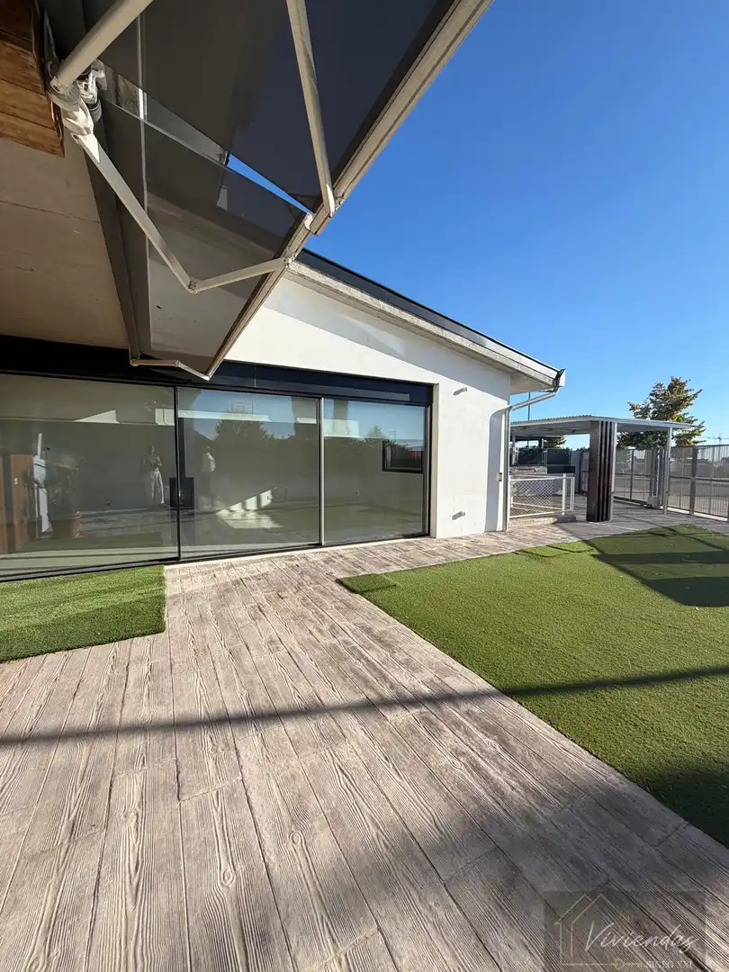 Terraza de Casa o chalet de alquiler en Boadilla del Monte con Calefacción, Se aceptan mascotas y Alarma