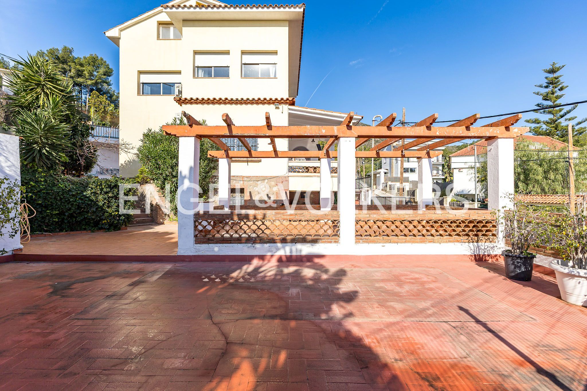 Exterior view of House or chalet for rent in Castelldefels  with Heating, Private garden and Terrace