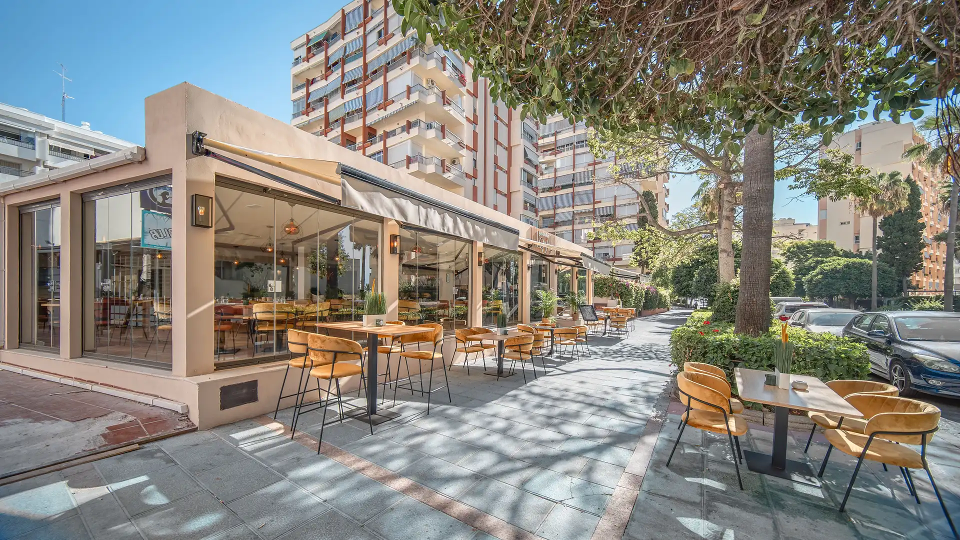 Terrassa de Local de lloguer en Marbella amb Aire condicionat