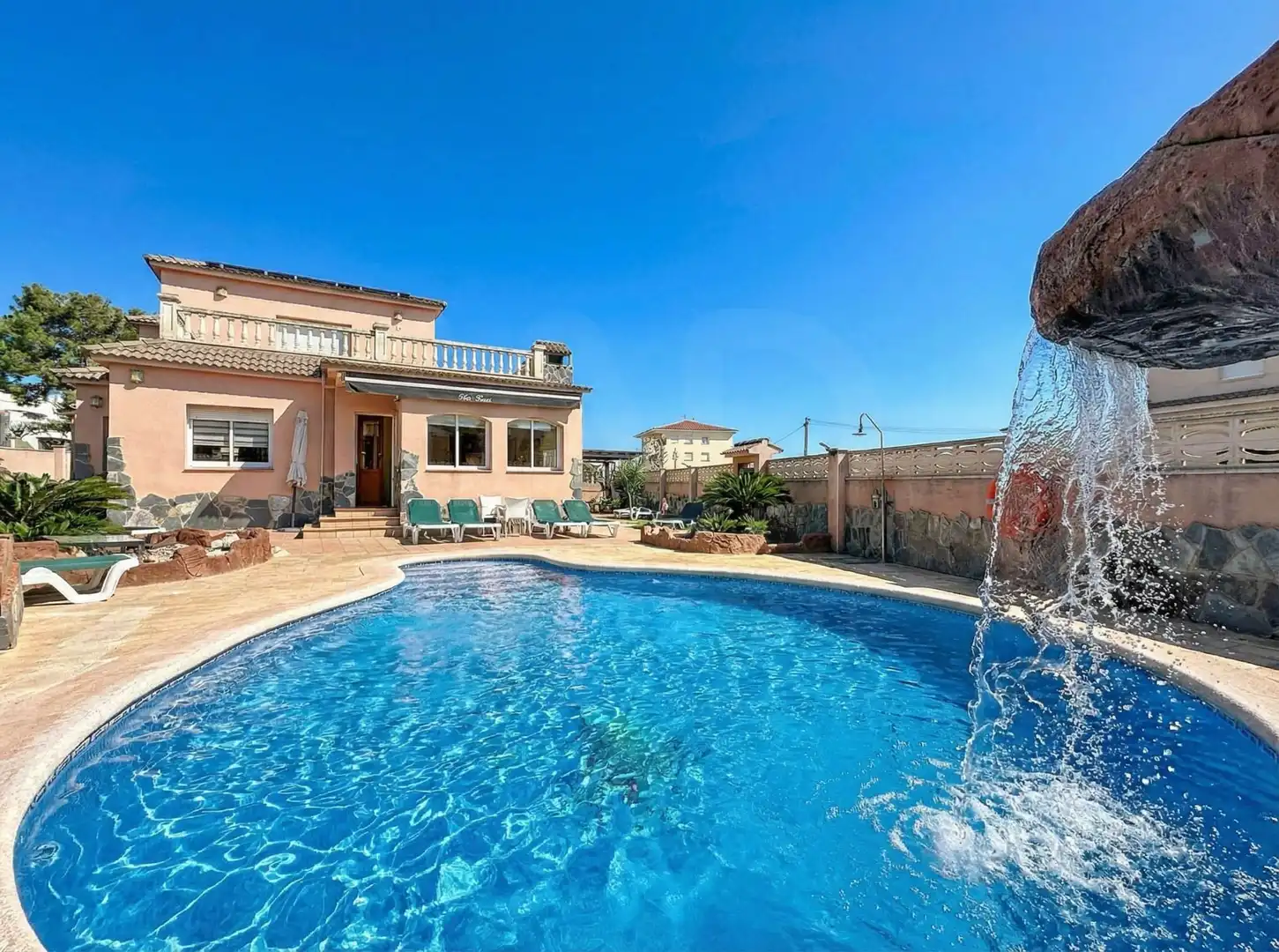Casa con piscina in vendita a Els Masos - Els Garrofers, imagen 2