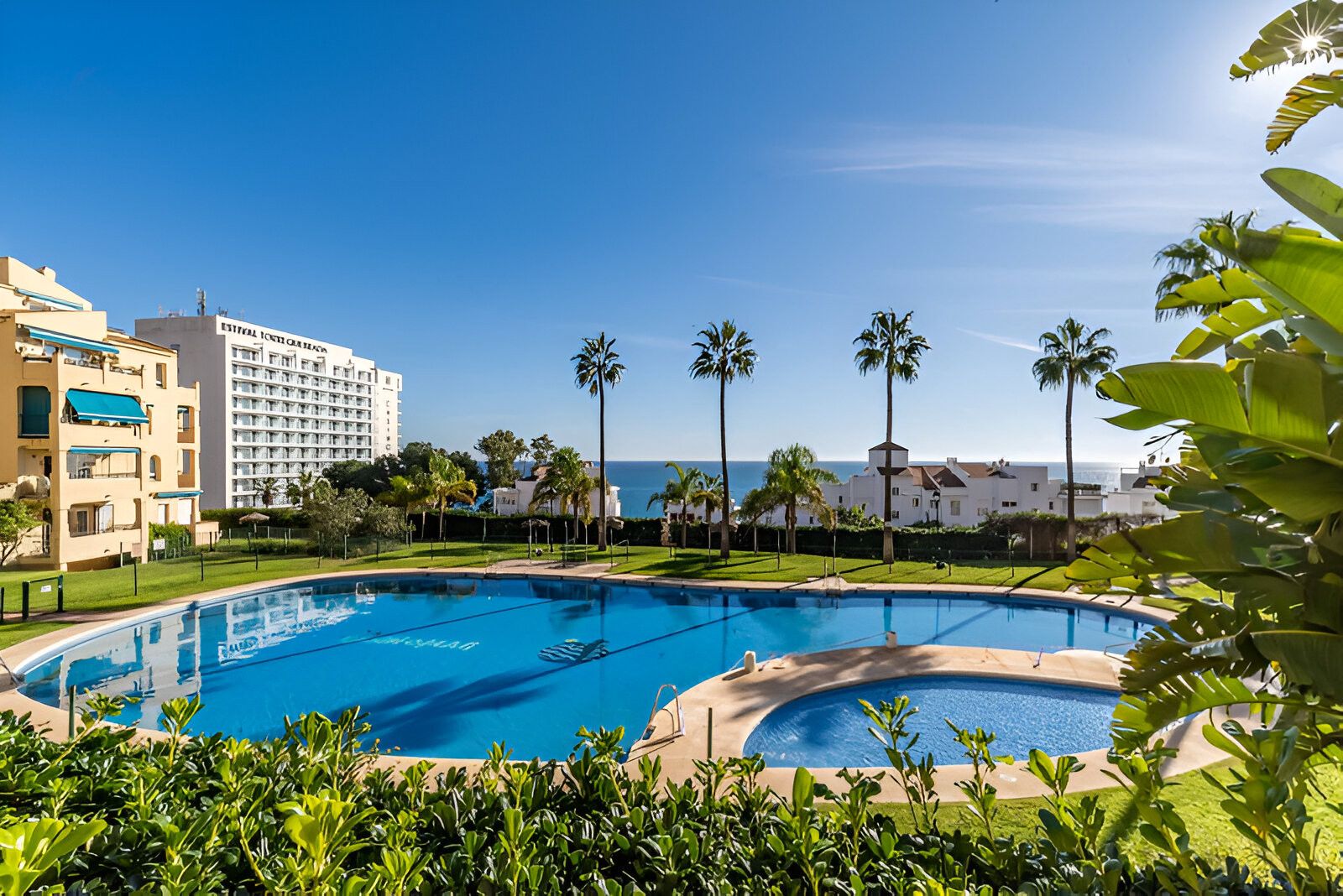 Jardí de Planta baixa en venda en Benalmádena amb Aire condicionat, Terrassa i Piscina