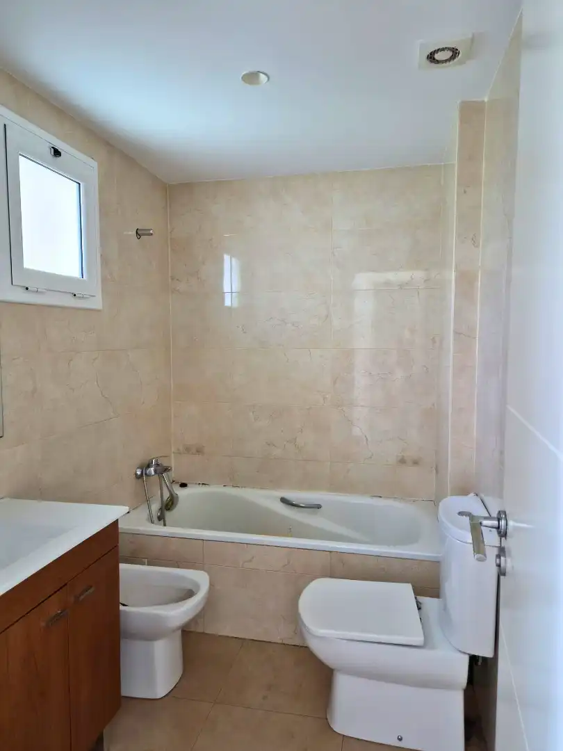 Bathroom of Duplexes for sale in Castelldefels  with Heating, Parquet flooring and Terrace