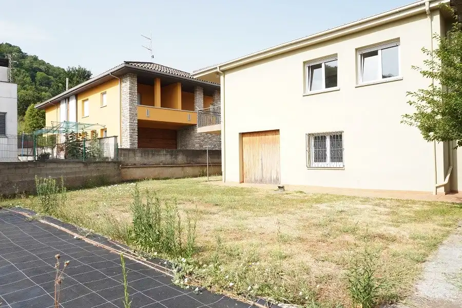 Casa o xalet en venda en Sant Joan Les Fonts amb Aire condicionat, Calefacció i Terrassa