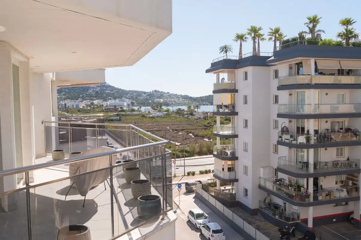 Terrassa de Pis de lloguer en Marina Botafoc - Platja de Talamanca