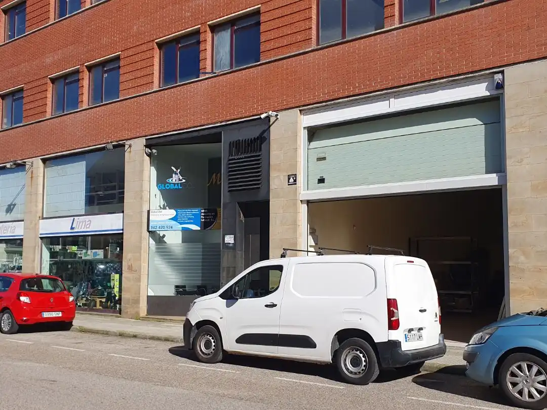 Local en venta en Santander con Parquet, Amueblado y Alarma