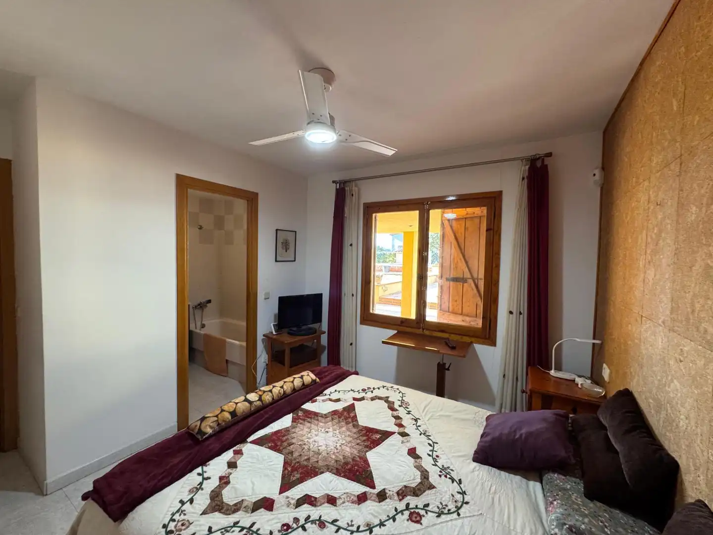 Habitación de Casa o chalet en venta en Sant Feliu de Buixalleu con Calefacción, Jardín privado y Terraza