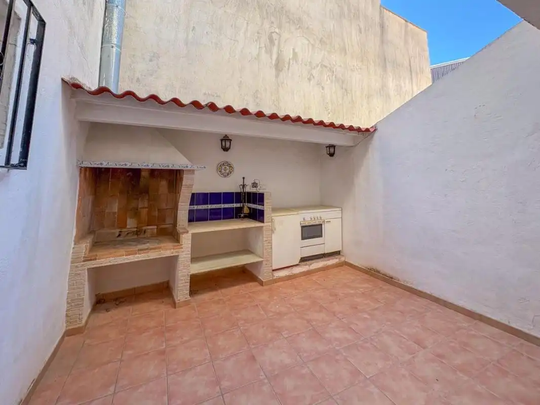 Casa rústica con terraza en venta en Carrer les Amèriques, imagen 25