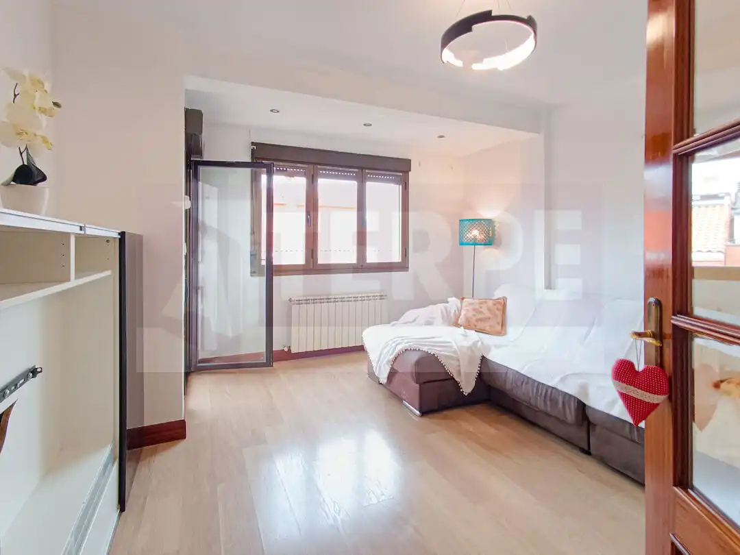 Habitación de Piso en venta en Errenteria con Calefacción y Balcón