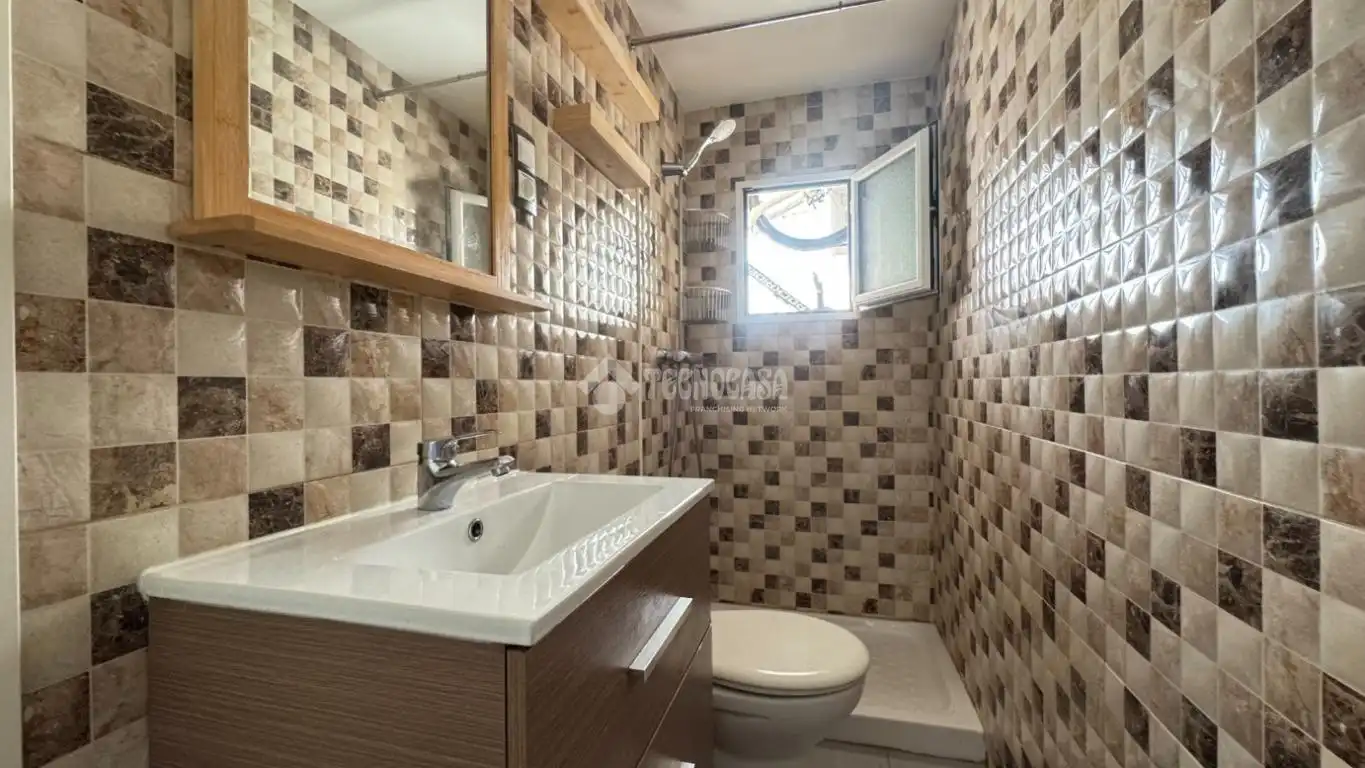 Baño de Piso en venta en Madrid con Aire acondicionado, Calefacción y Terraza
