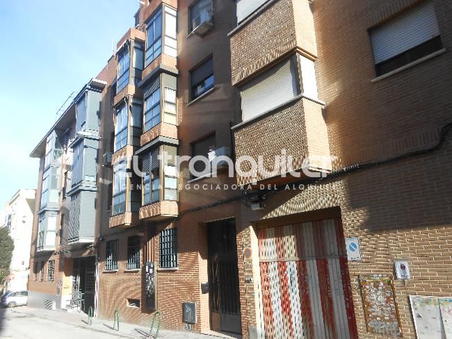 Exterior view of Attic to rent in  Madrid Capital  with Air Conditioner, Parquet flooring and Terrace