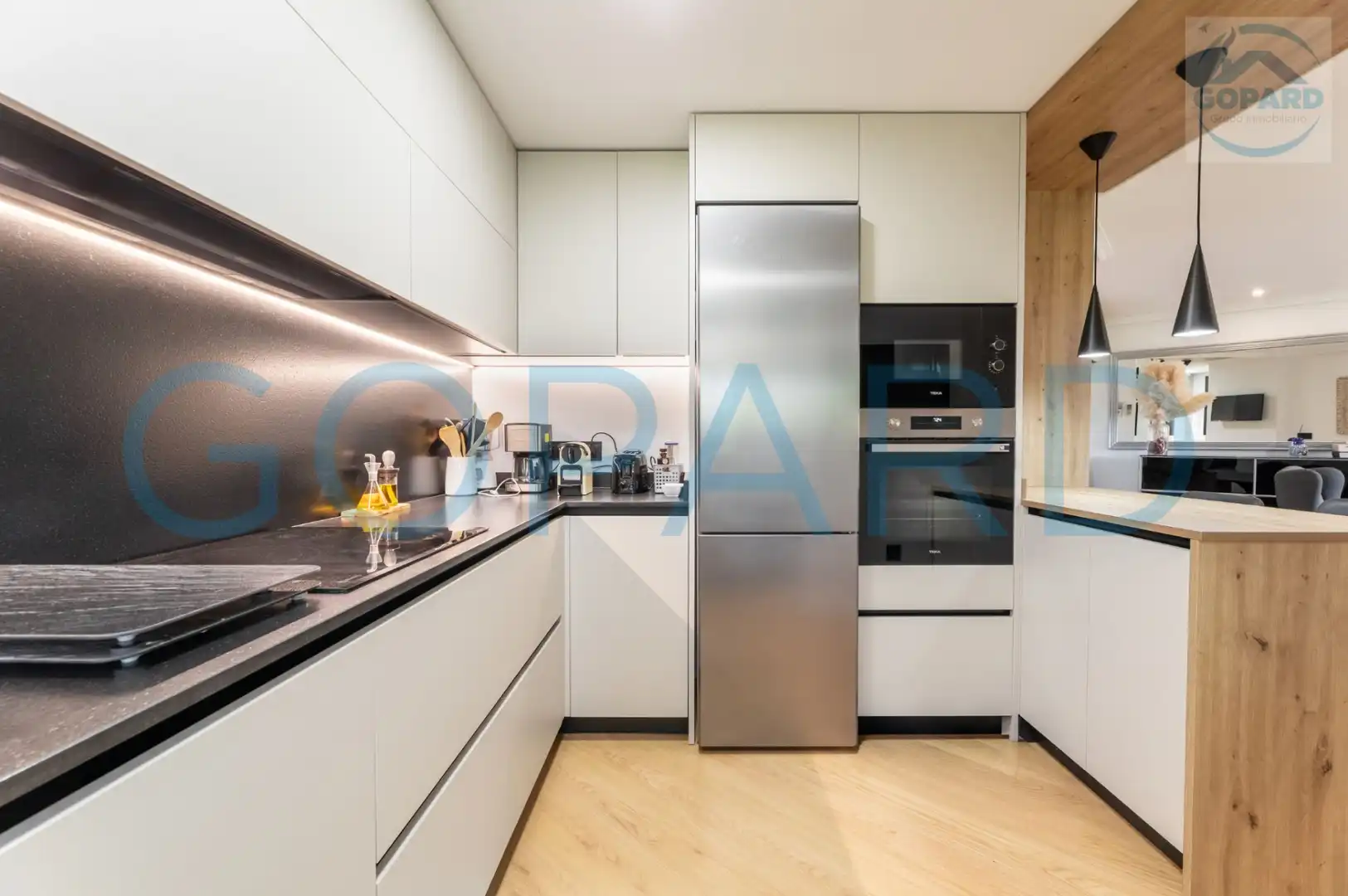 Cocina de Dúplex en venta en Villanueva del Pardillo con Aire acondicionado, Calefacción y Parquet