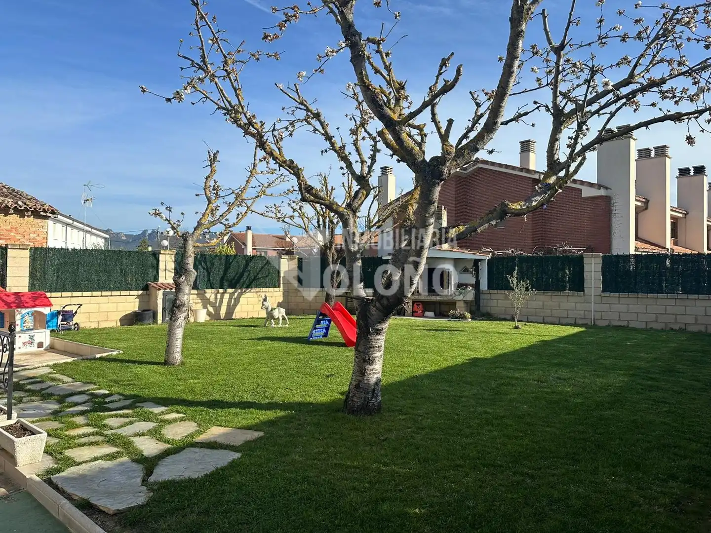 Garden of Houses for sale in Anguciana  with Heating, Private garden and Parquet flooring