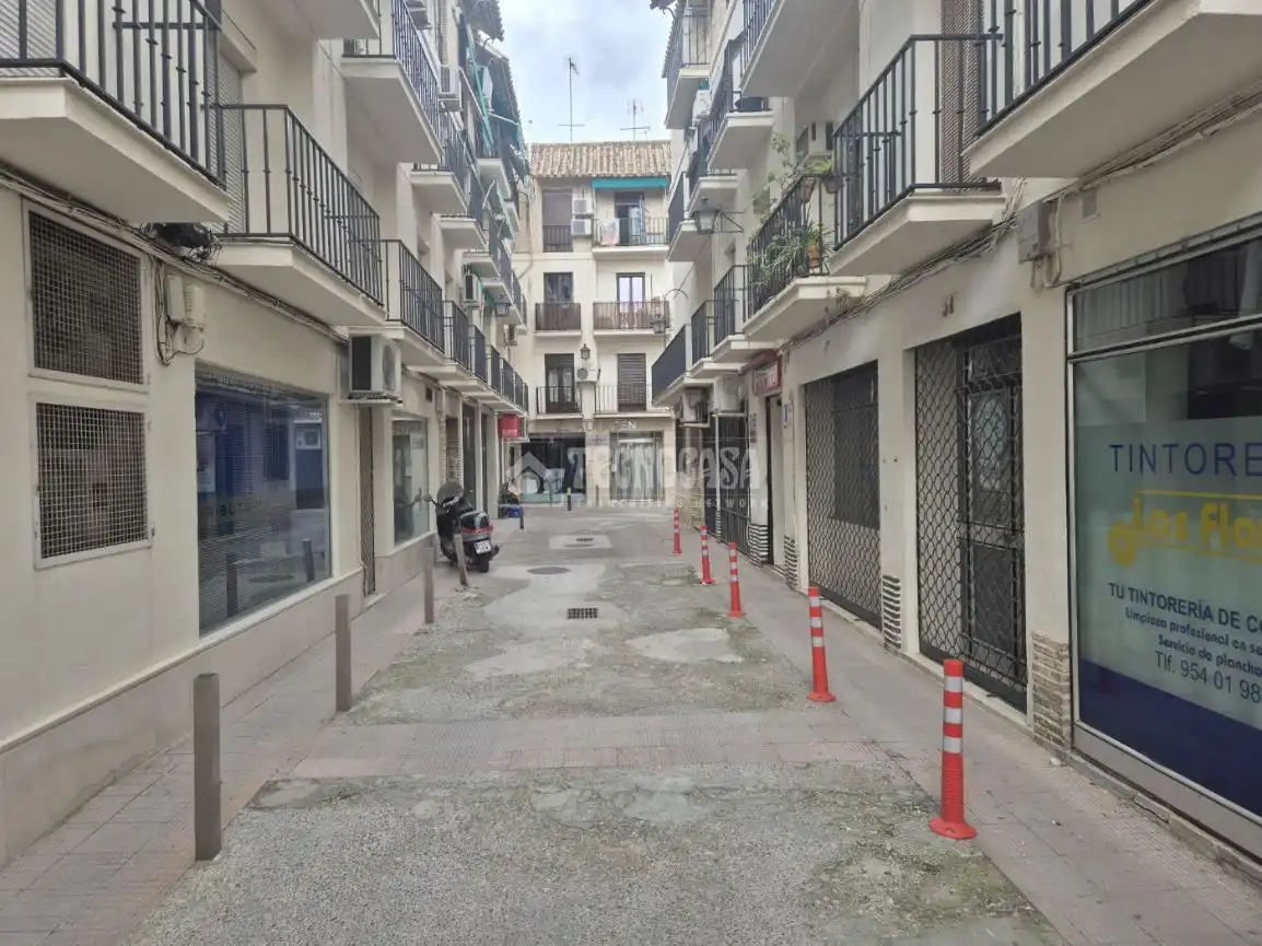 Vista exterior de Pis en venda en Écija amb Aire condicionat i Balcó