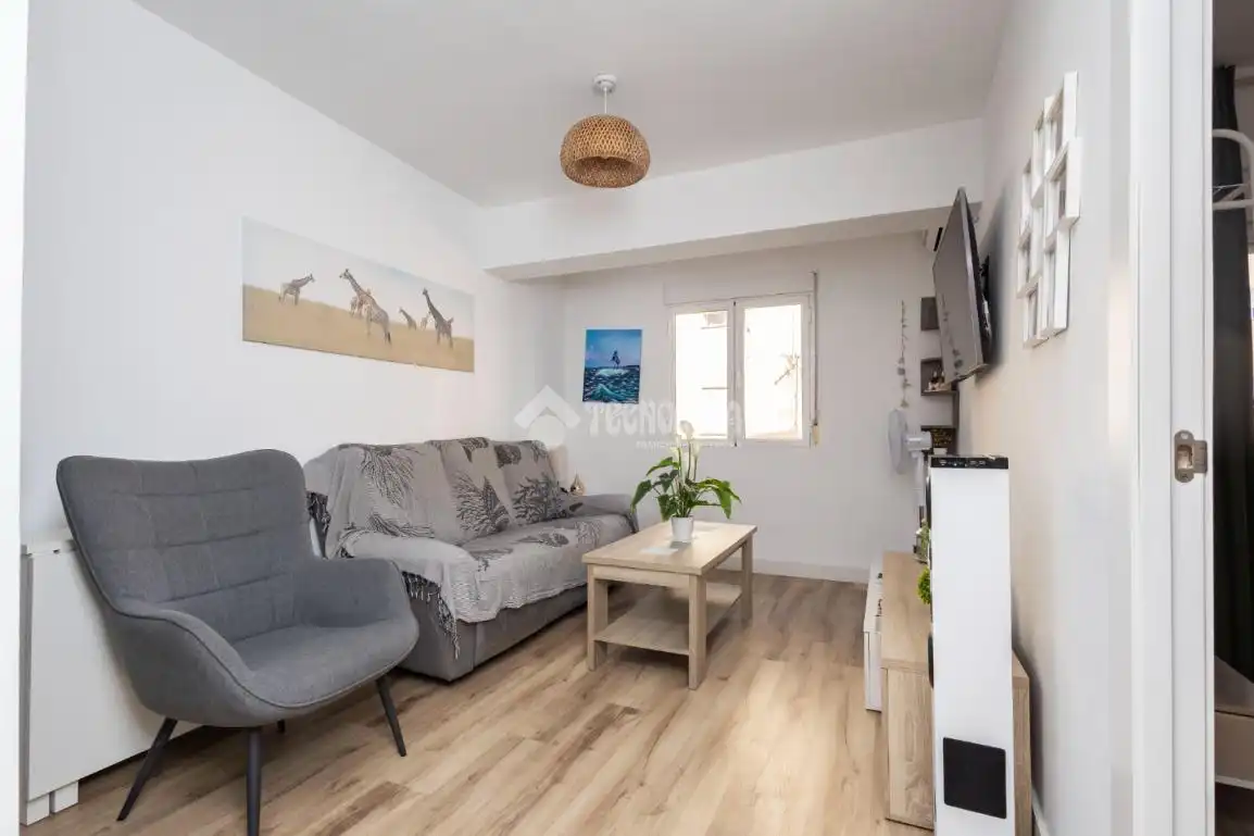 Flat for sale in Ciudad Jardín - Tagarete - El Zapillo