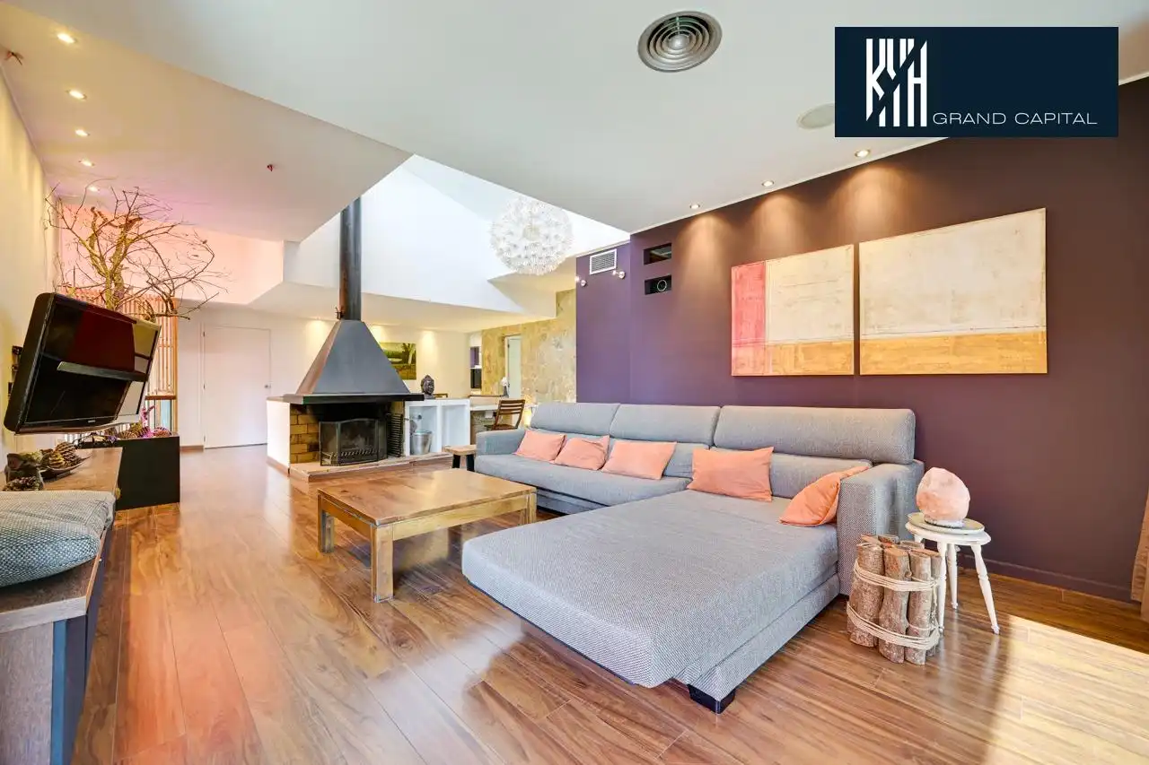 Detached house with pool for sale in Carrer Carrer Alexandria, imagen 29