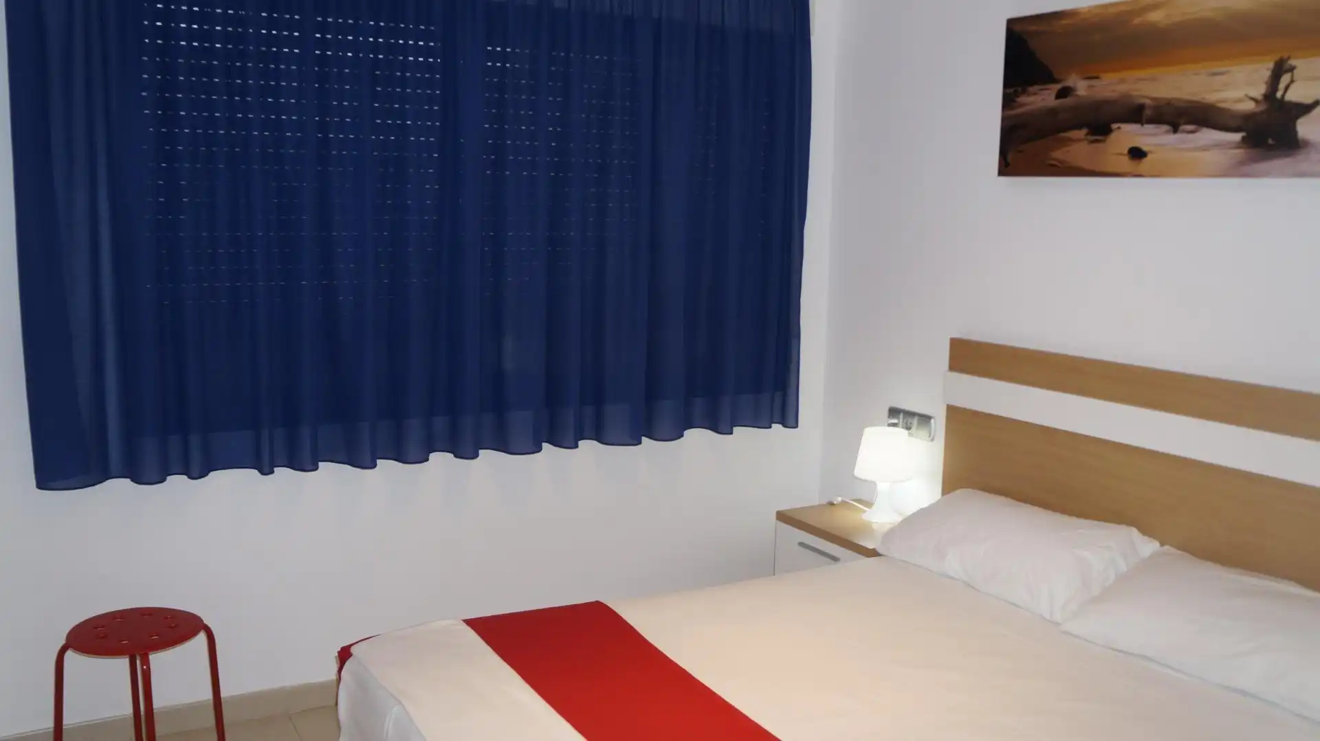 Dormitori de Apartament en venda en Alicante / Alacant amb Aire condicionat, Moblat i Balcó