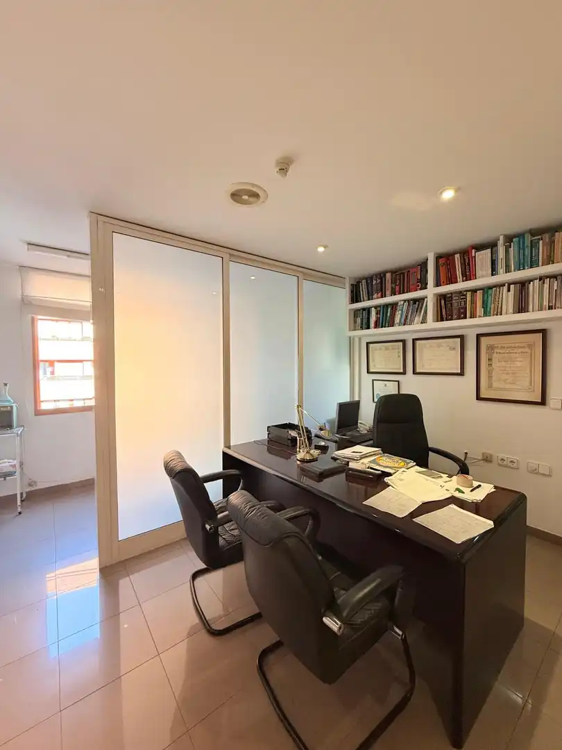 Piso con ascensor en venta en Rambla de Méndez Núñez, imagen 8