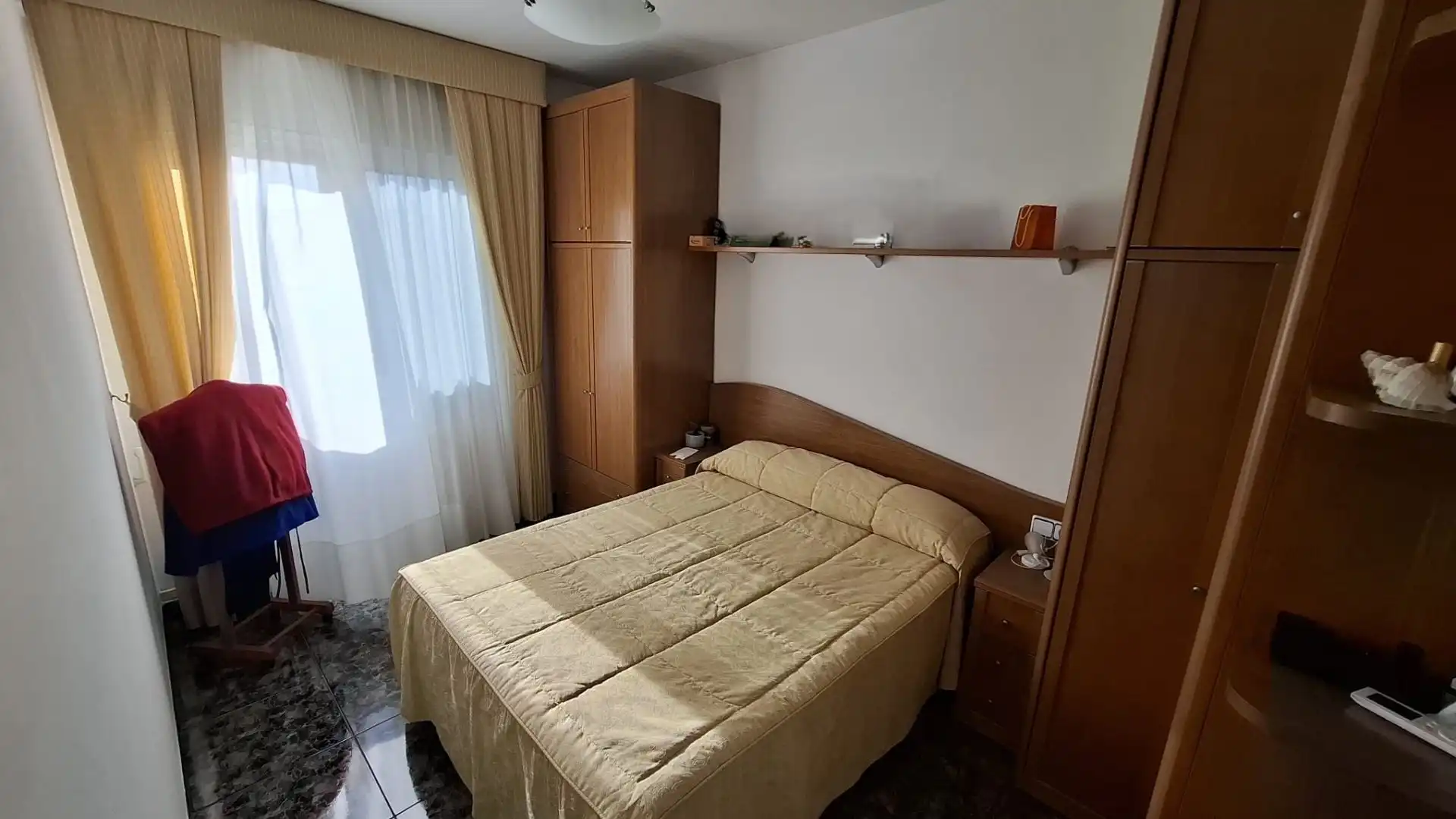 Dormitori de Casa o xalet en venda en Vallirana amb Aire condicionat, Calefacció i Terrassa