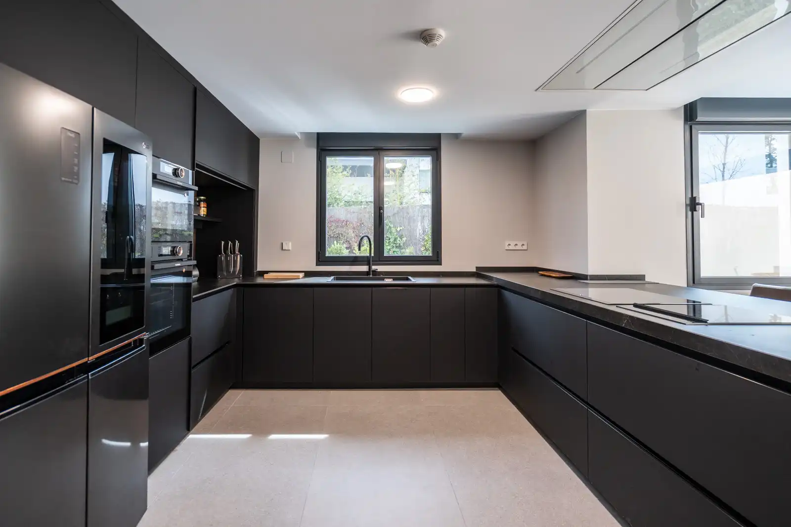 Kitchen of Houses for sale in Villanueva de la Cañada  with Air Conditioner, Heating and Private garden