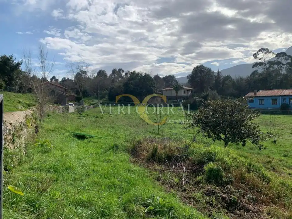 Land for sale in Llanes