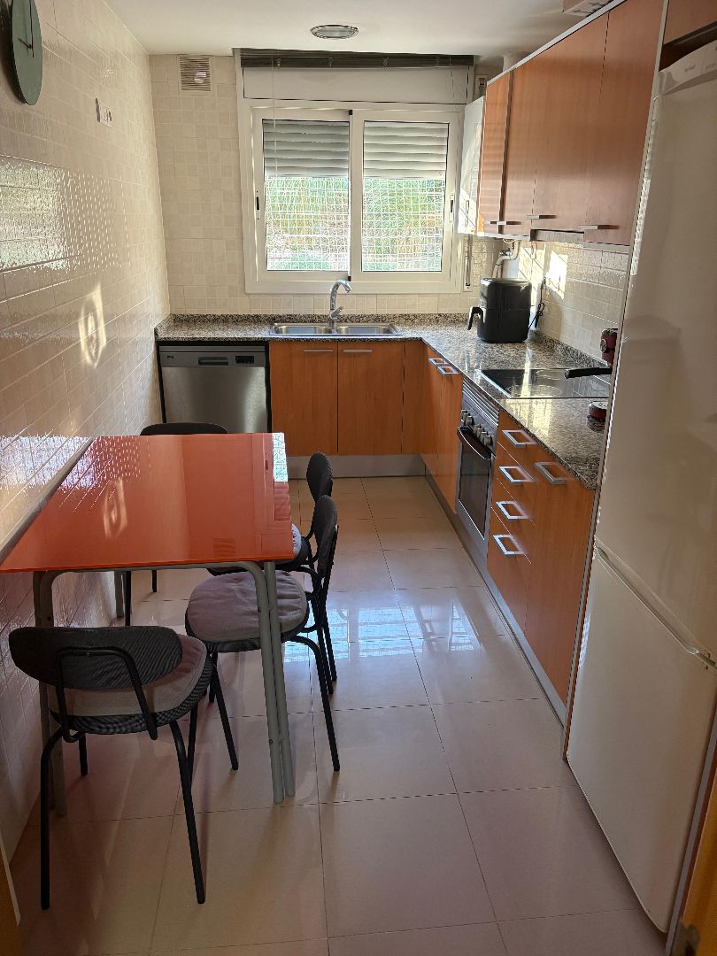 Cocina de Planta baja en venta en Terrassa con Calefacción, Parquet y Trastero