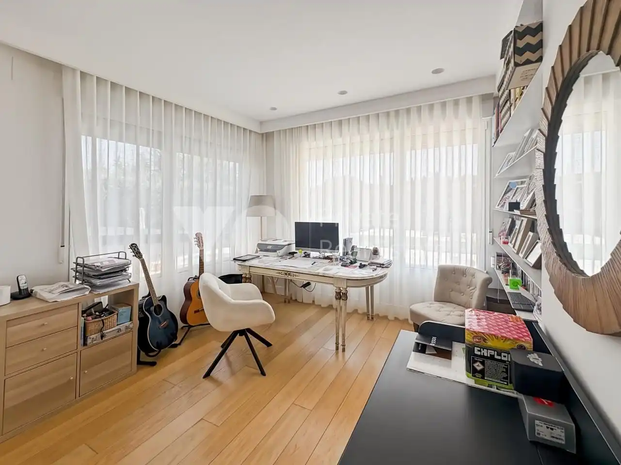 Living room of Houses for sale in Boadilla del Monte  with Air Conditioner, Heating and Private garden