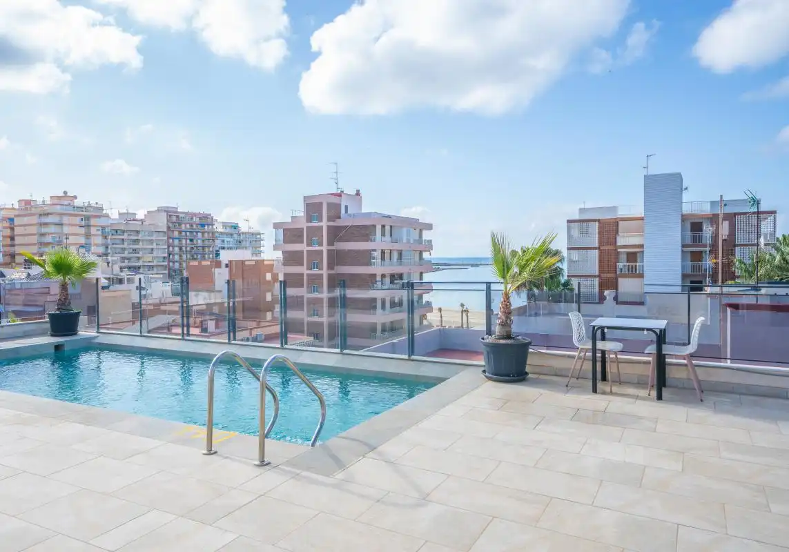 Piscina de Edifici en venda en Santa Pola amb Alarma