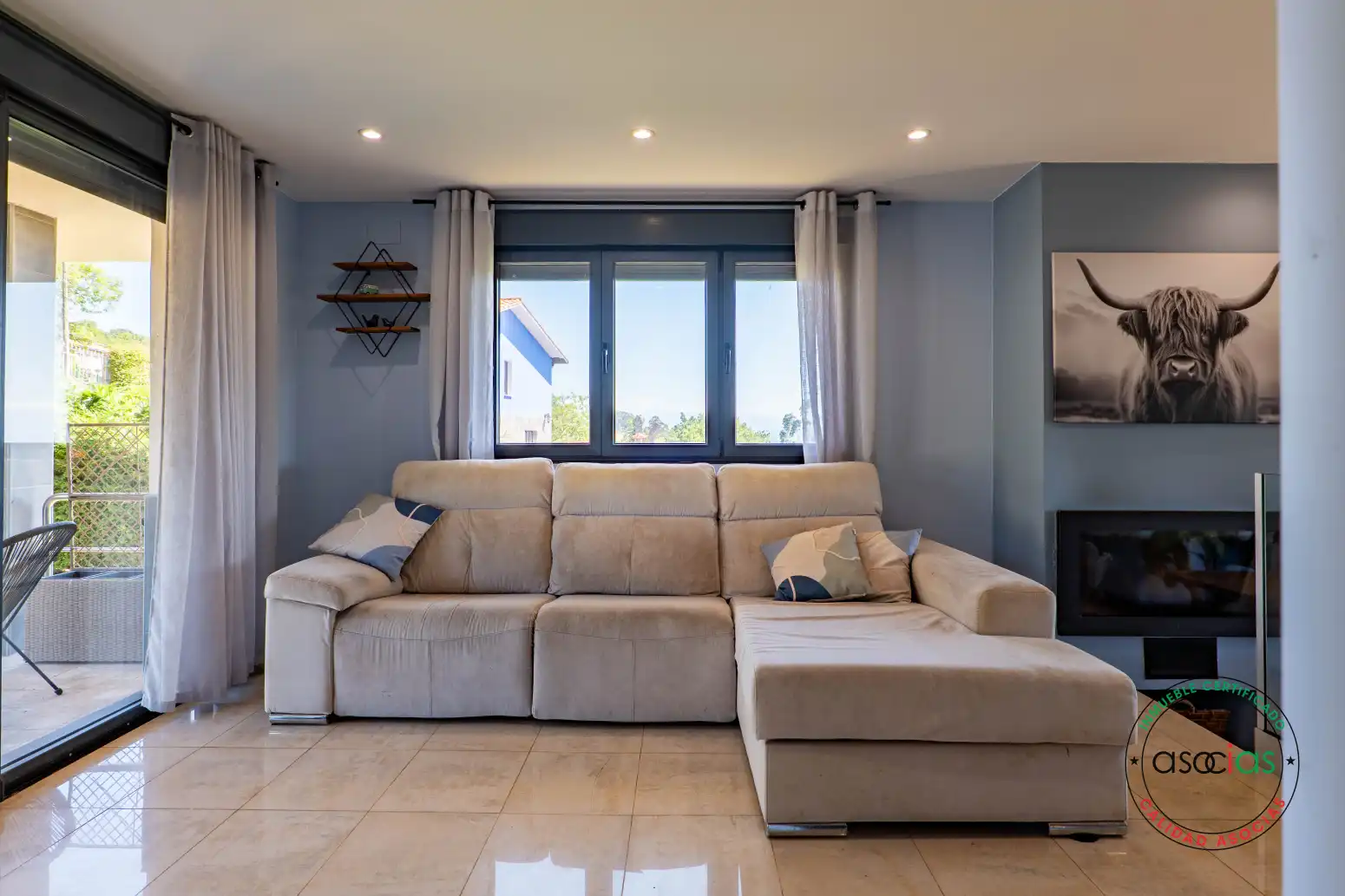 Sala de estar de Casa o chalet en venta en Gijón  con Calefacción, Jardín privado y Terraza