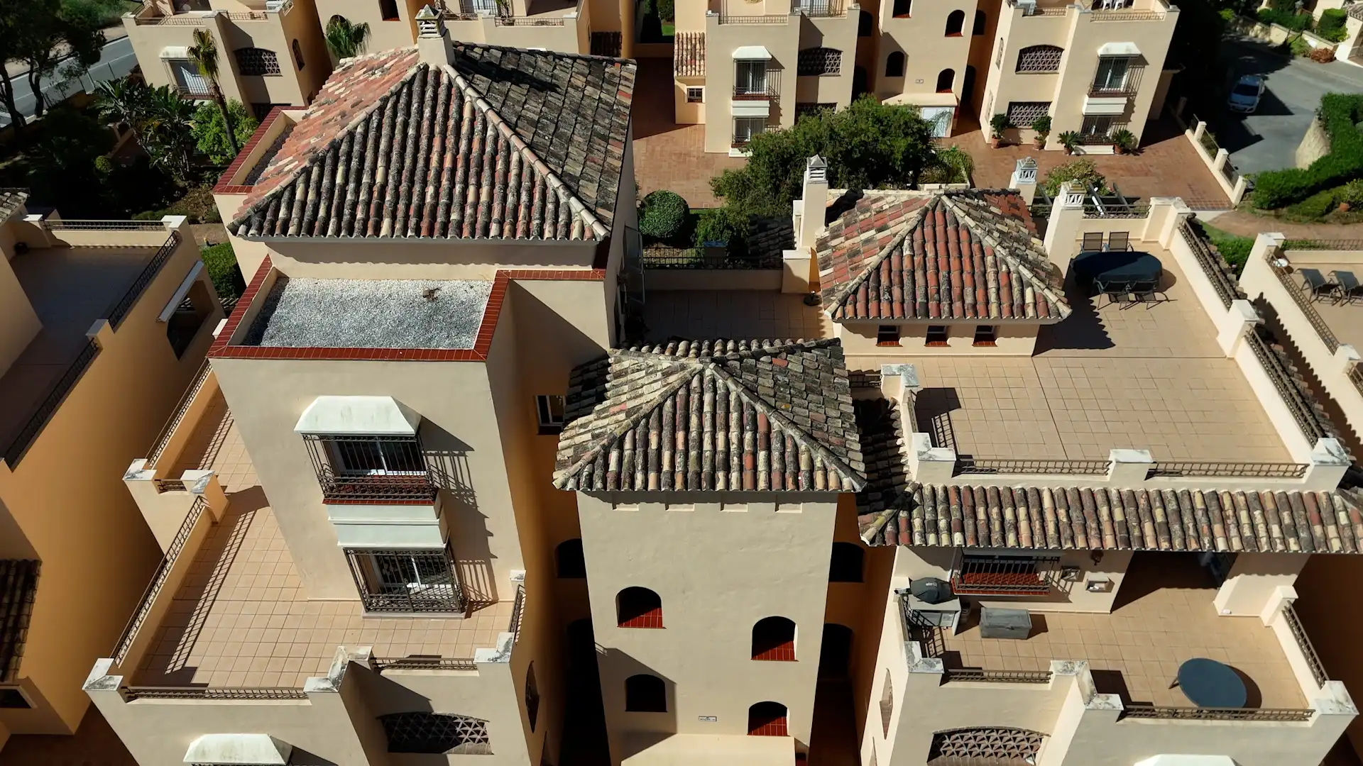 Vista exterior de Àtic en venda en Marbella amb Aire condicionat, Calefacció i Terrassa