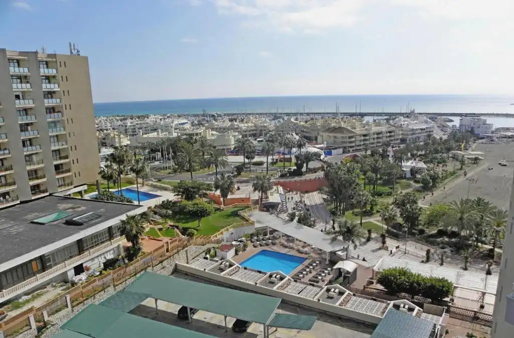 Vista exterior de Apartamento en venta en Benalmádena con Aire acondicionado, Amueblado y Lavadora