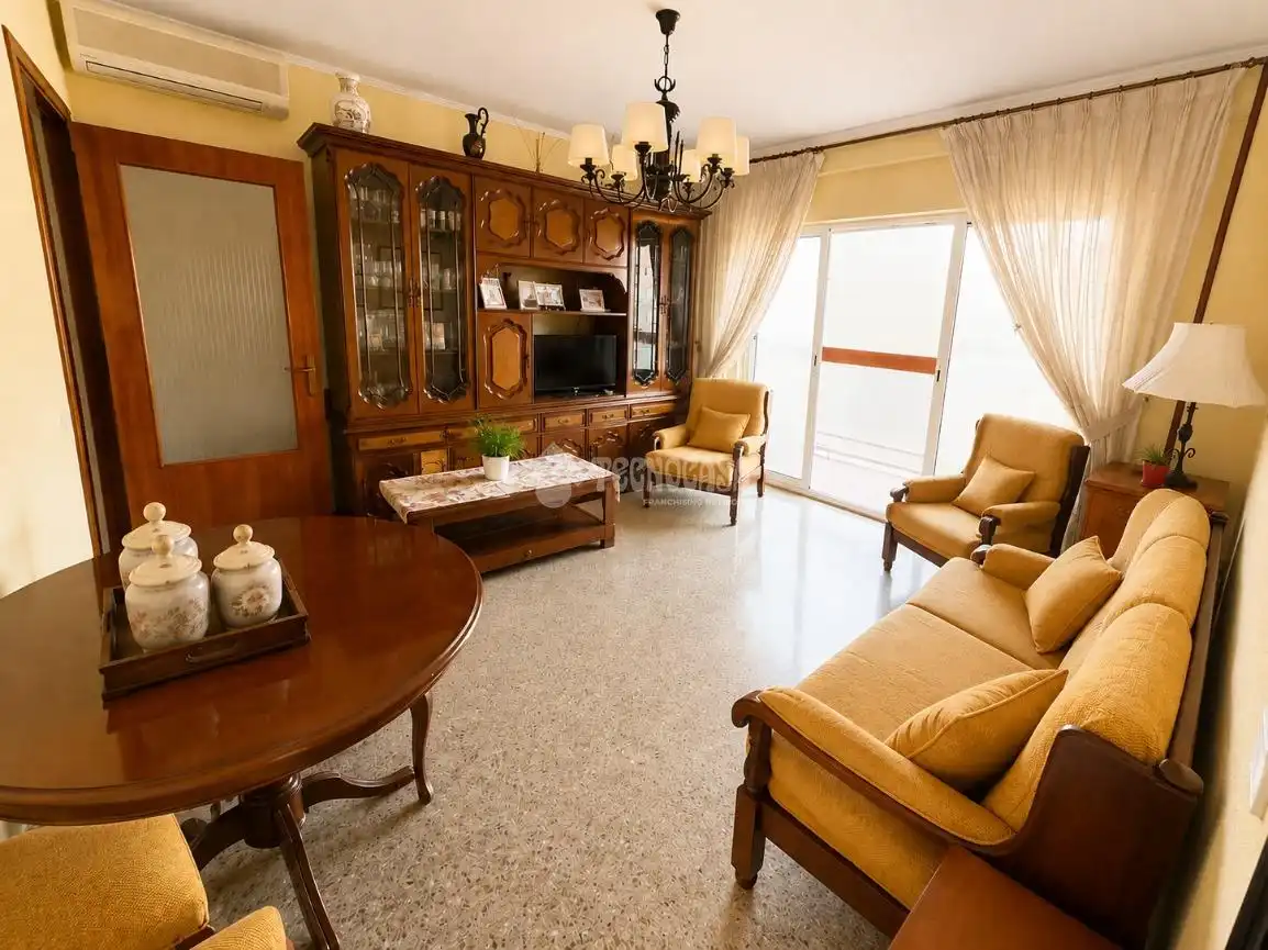 Flat with terrace for sale in Campanar, imagen 2